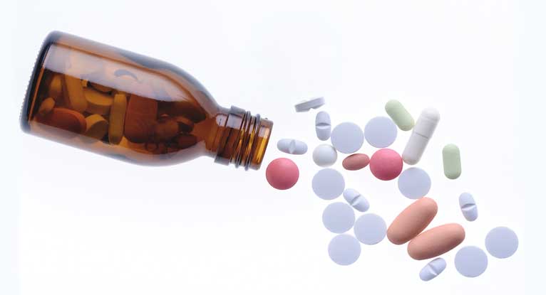 What are some highly rated pain relief medications according to experts?