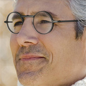 A man wearing superfocus glasses.