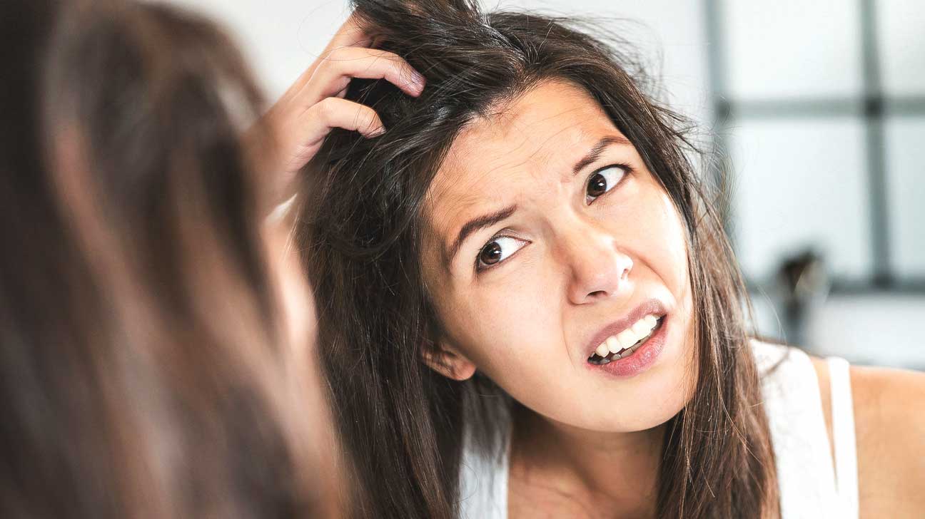 Dandruff: What Your Itchy Scalp Is Trying to Tell You