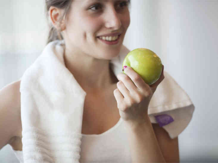Are Apples Weight-Loss-Friendly or Fattening?