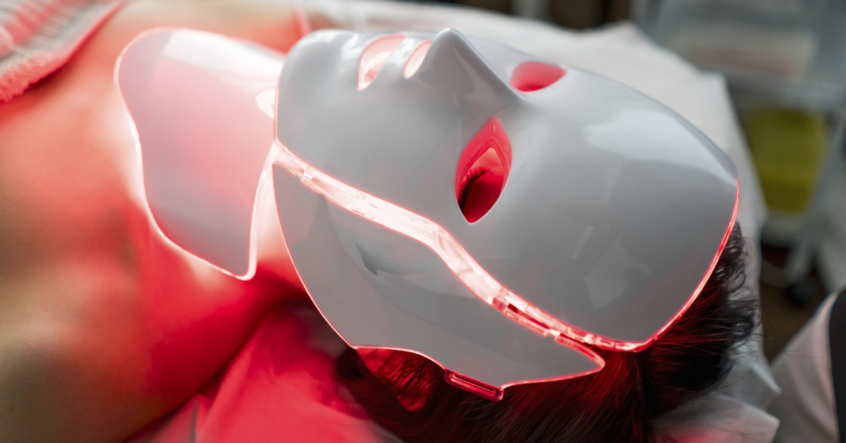I Tried Red Light Therapy For 1 Year- What Benefits Did I ...