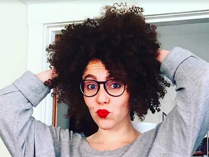 Why I Ignore Toxic Beauty Standards and Embrace My Curls